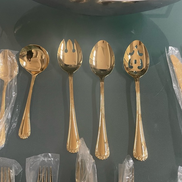 Rogers Gold Plated Flatware 24 pieces - Picture 9 of 9